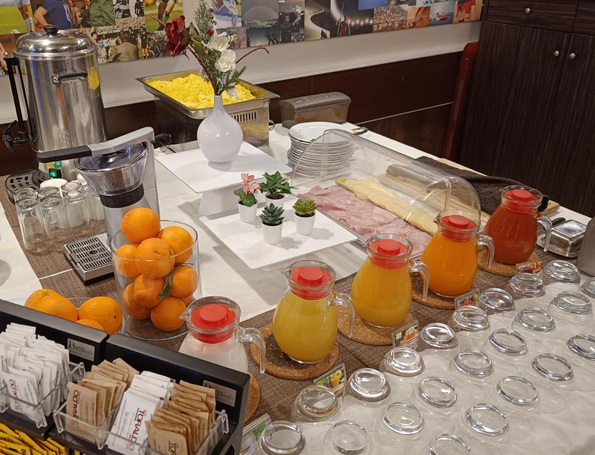 Rama Palace Hotel Casalnuovo Di Napoli Luaran gambar