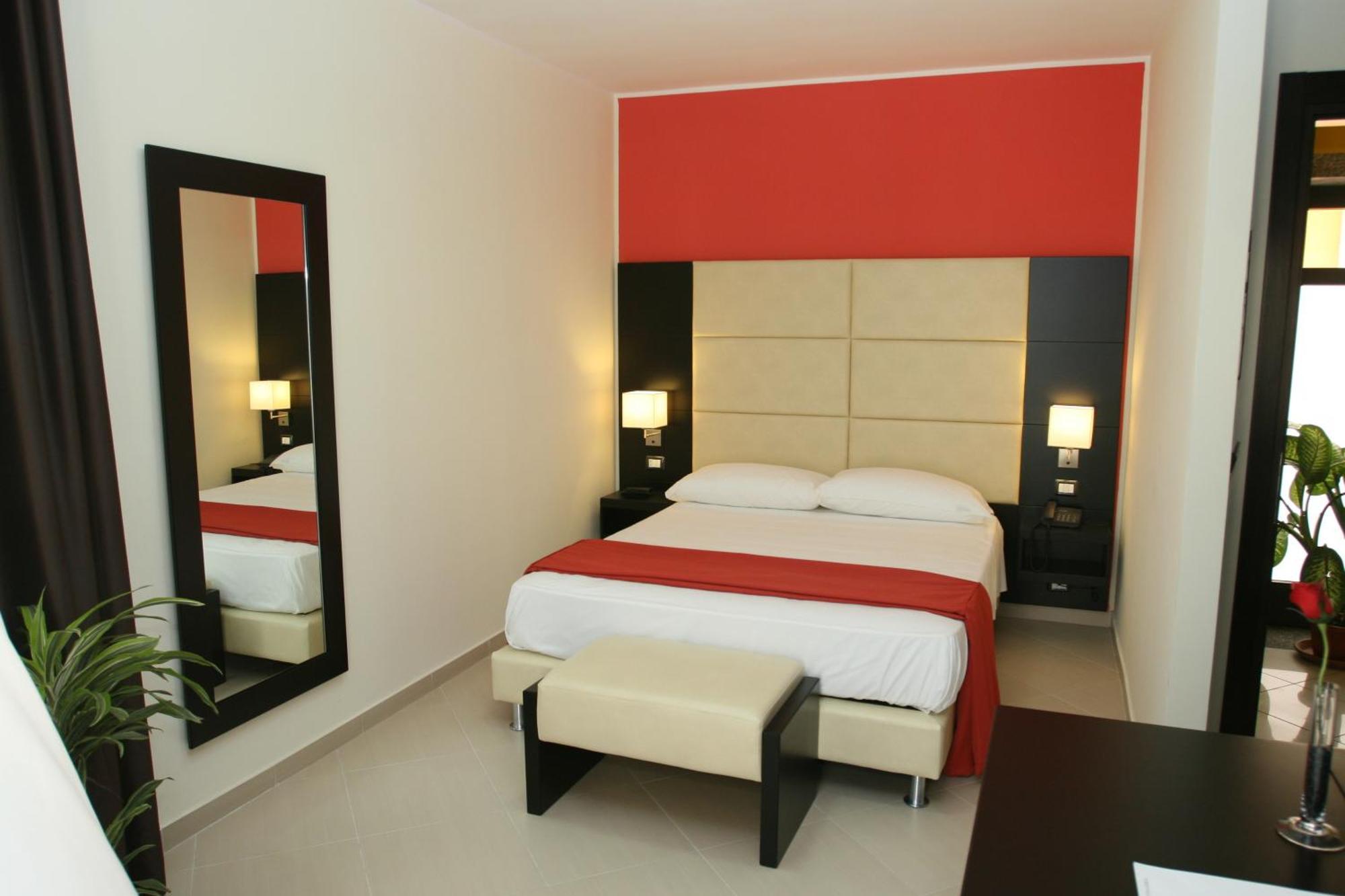Rama Palace Hotel Casalnuovo Di Napoli Bilik gambar